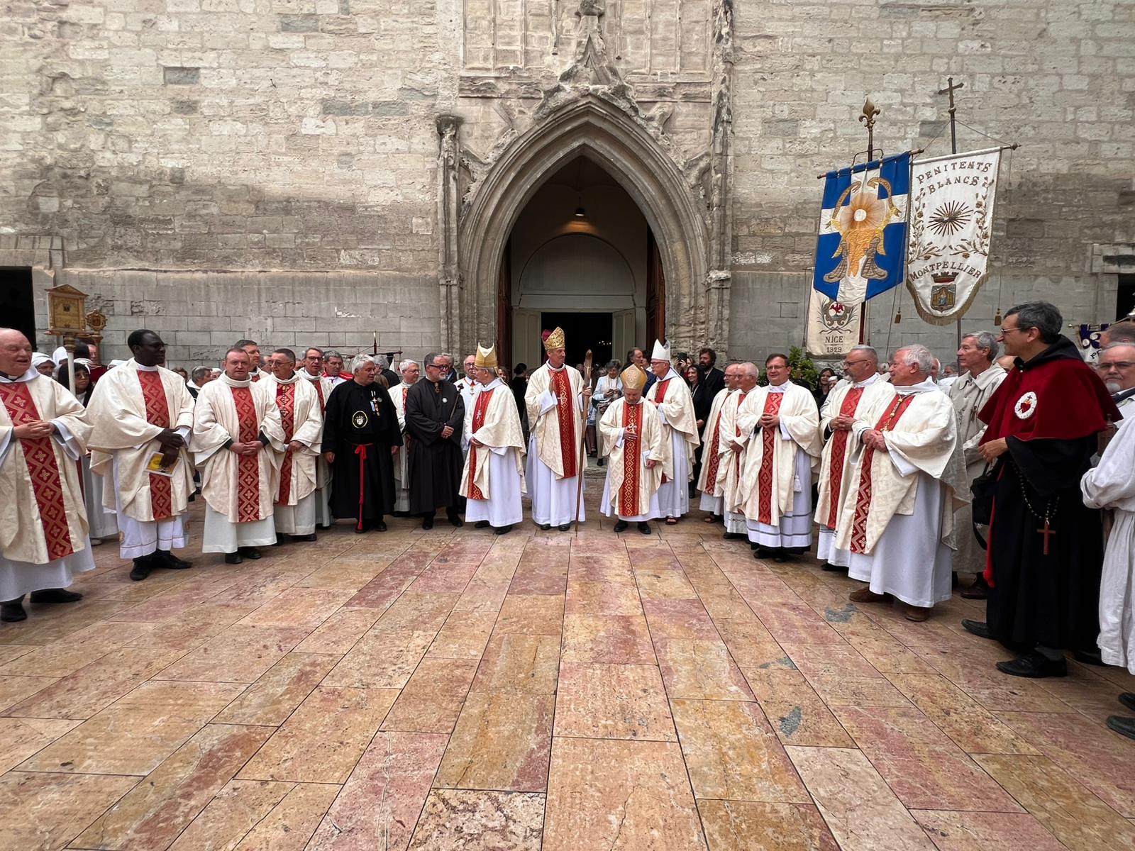 100ème anniversaire de la maintenance des confréries de Pénitents à Avignon